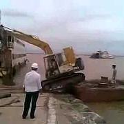 Impressive excavator skills.